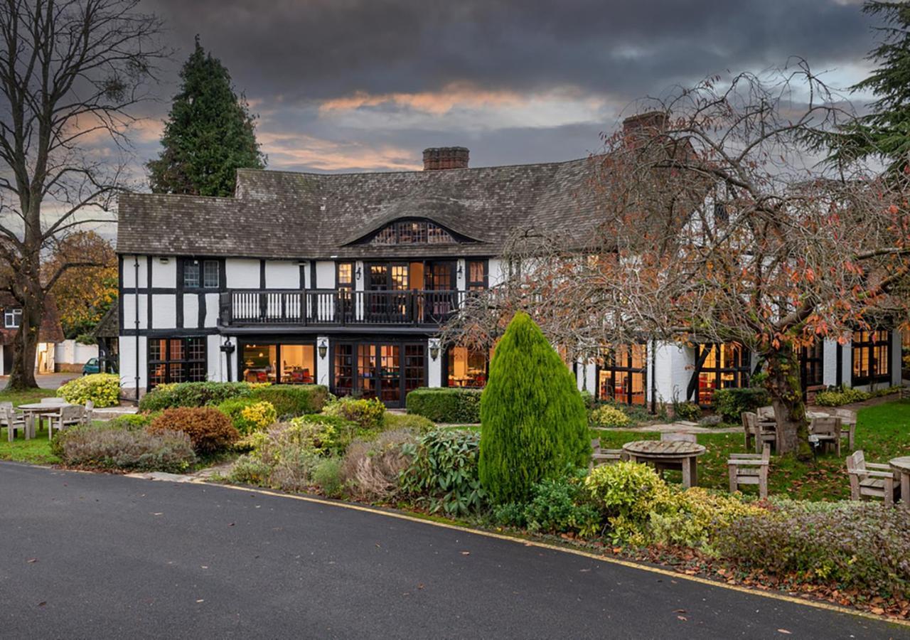 Thatchers East Horsley Esterno foto