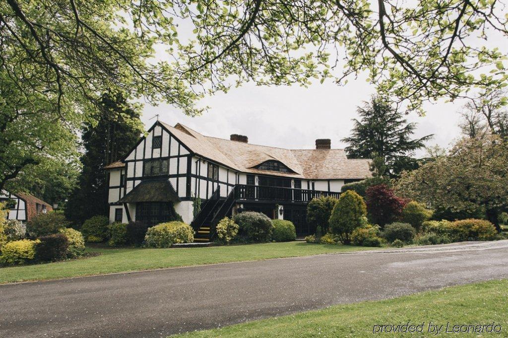 Thatchers East Horsley Esterno foto