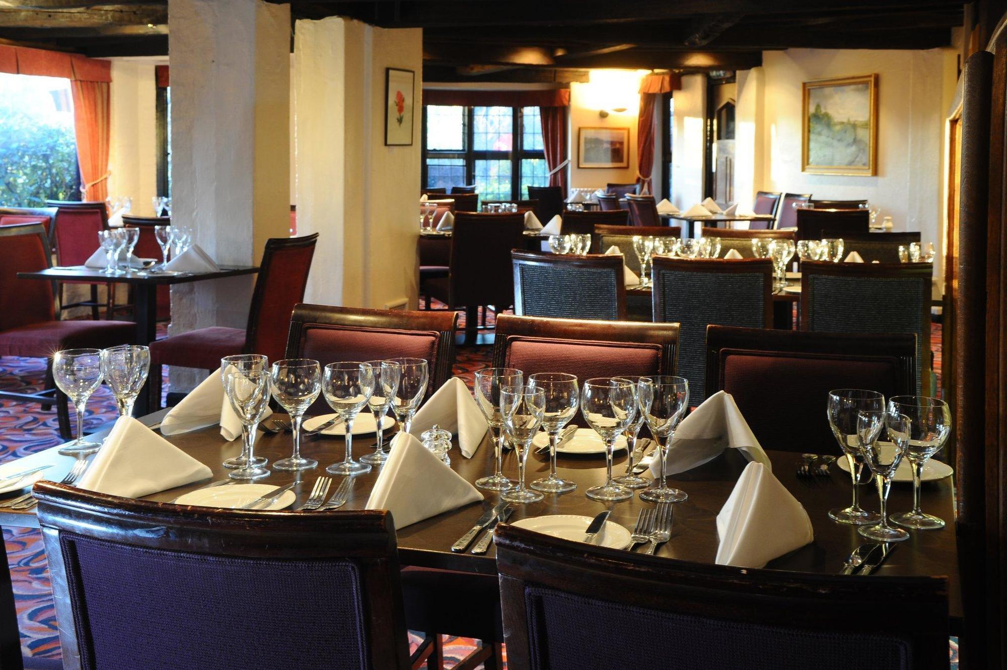 Thatchers East Horsley Esterno foto